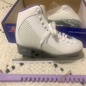 Riedell Sparkle Ice Skates with spiral blades